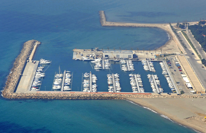 6 x 2.5 Meter Ligplaats Hospitalet de L'Infant Jachthaven Te Koop