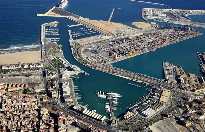 10 x 3.5 Meter Ligplaats La Jachthaven de Valencia - Americas Cup Experience Jachthaven Te Koop