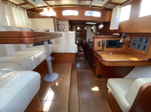 Maak kennis met ‘Stoute Hendrik’, een Puffin 41 Modern Classic zeiljacht uit 2008.