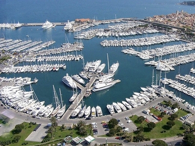 Club Nautico Punta Umbria Jachthaven - Ligplaatsen jachthaven Club Nautico Punta Umbria Jachthaven - Ligplaatsen jachthaven