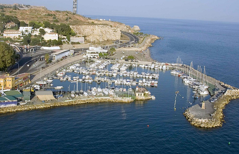 Club Nautico El Candado Jachthaven - Ligplaatsen jachthaven Club Nautico El Candado Jachthaven - Ligplaatsen jachthaven